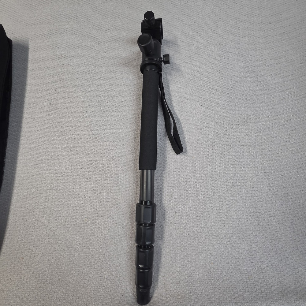 Rocketfish RF-MONO70C Monopod 70 Inch Carbon Fiber - Picture 3 of 6